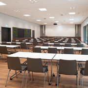 Seenlandsaal im Kulturschiff (Parlementarische Bestuhlung 1), Foto: Glücksfoto GbR - Rico Schwarze